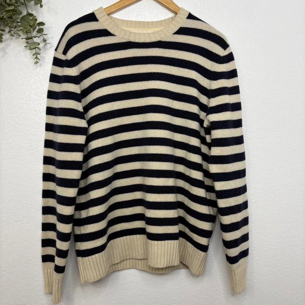 Banana Republic Heritage Italian Merino Wool Striped Sweater  Large Cream‎ Navy
